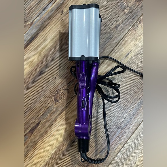 Bed Head Wave Artist Ceramic Technology Deep Hair Waver for Beachy Waves, Purple - Picture 2 of 3